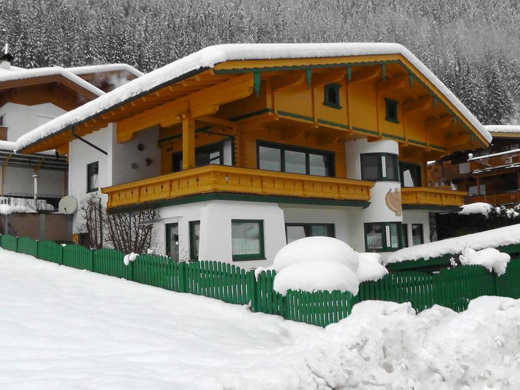 Appartementhaus Zillertal By Piaunddirk Finkenberg Exterior foto